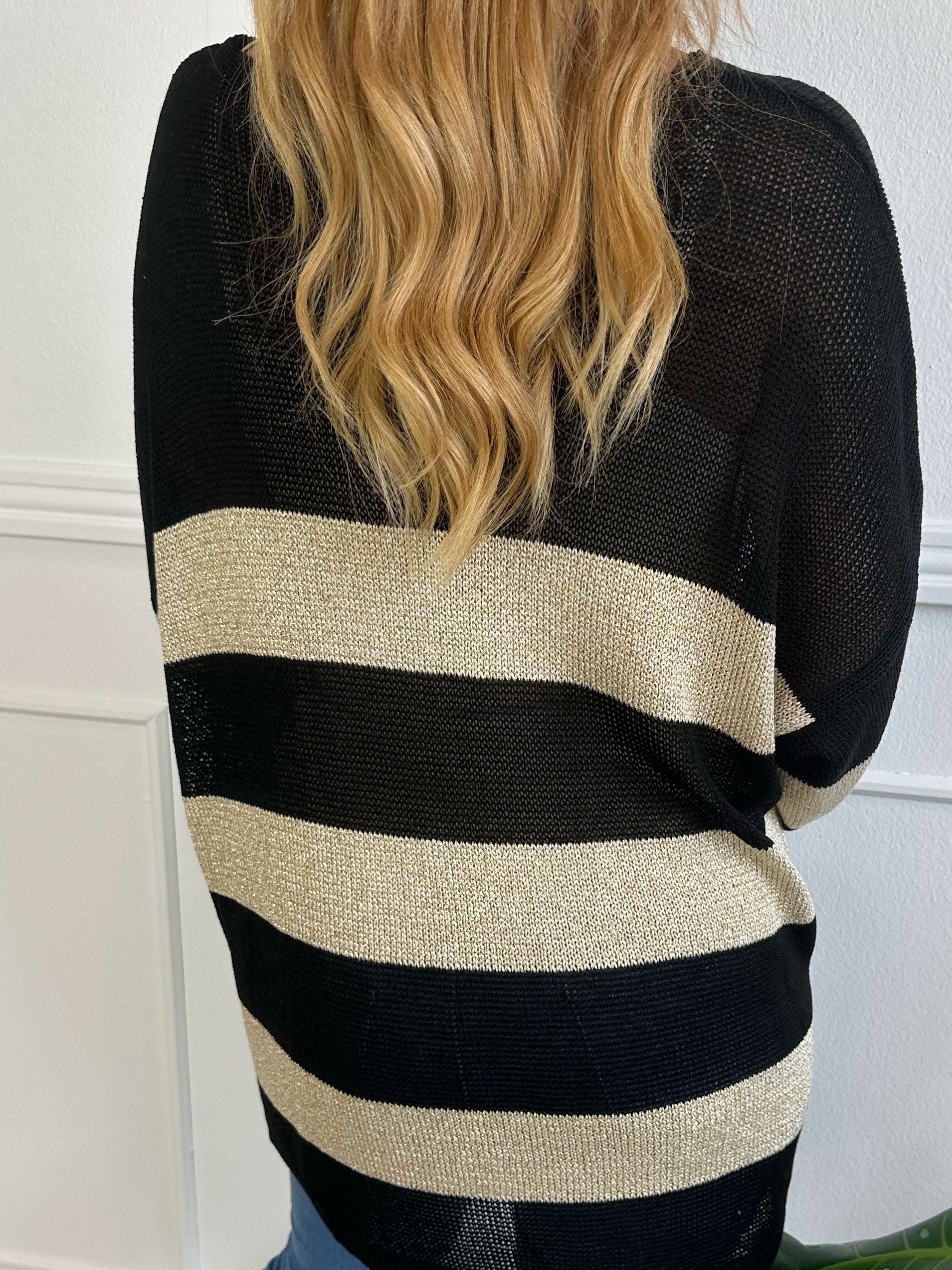 Dima - Strik i viskose med guld striber